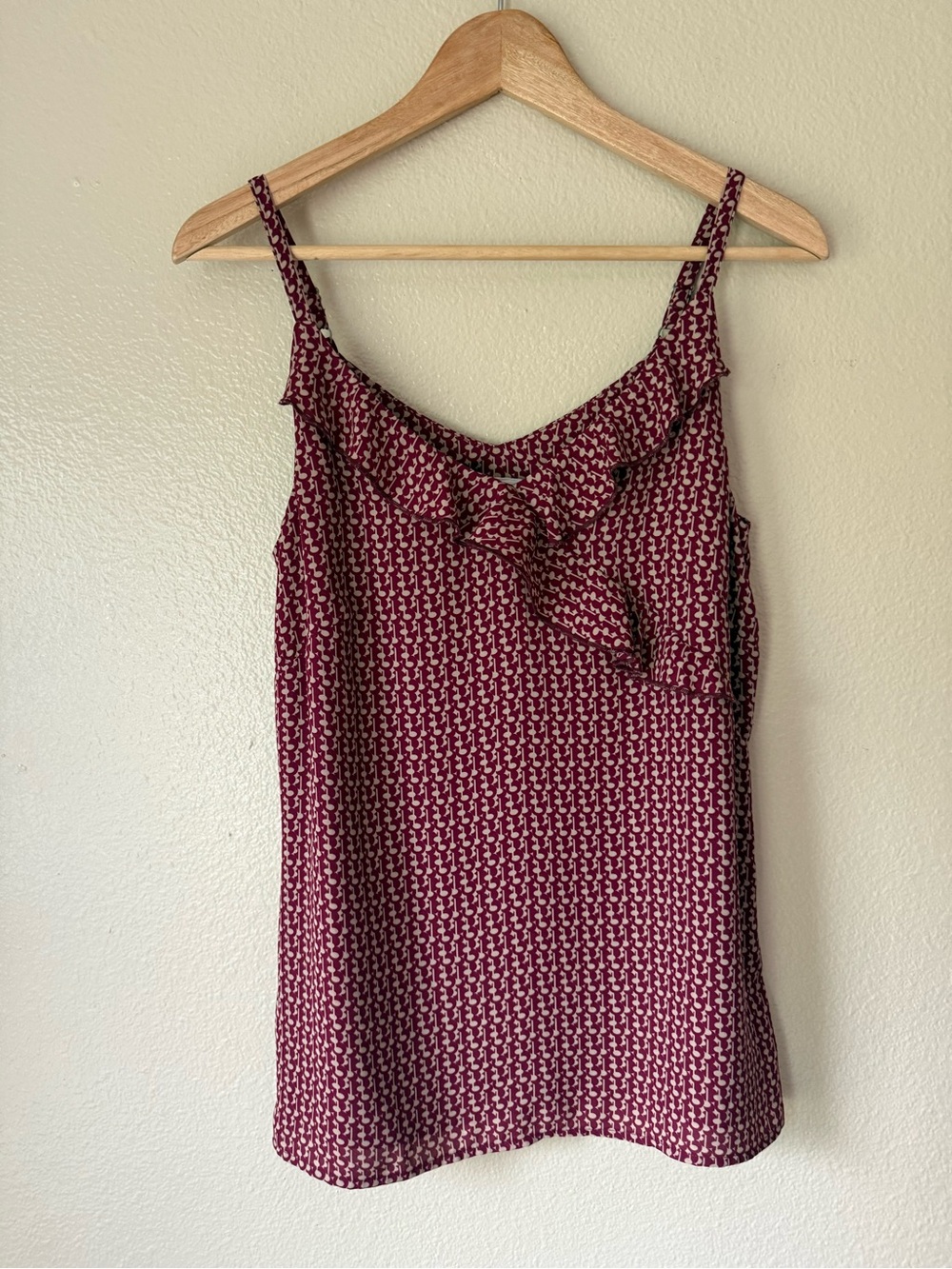 ❇️CAbi Burgundy Printed Ruffle Camisole 2 for $22❇️